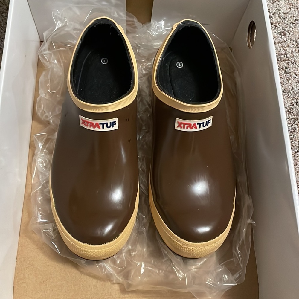 XTRATUF Women’s Legacy Clog size 7